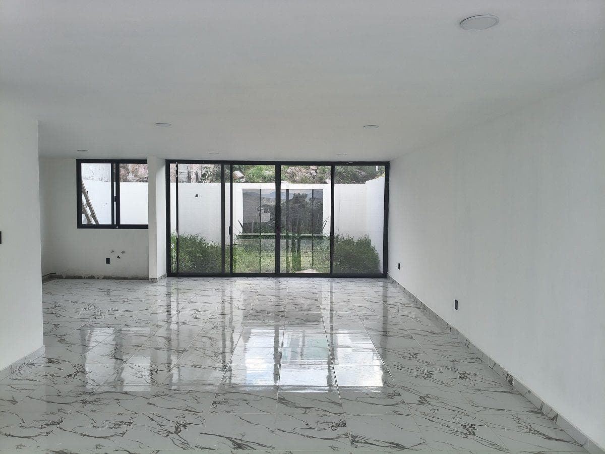 New Home in Preserve Juriquilla | 4 Bedrooms, Roof Garden, and Spectacular View