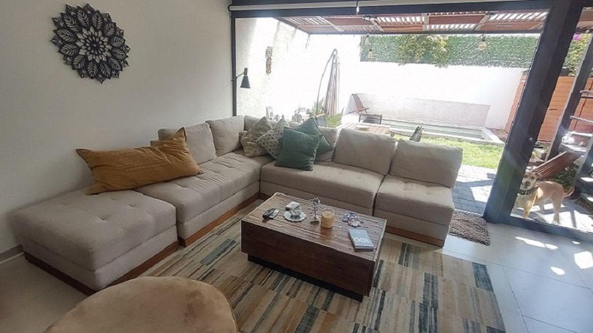 House for Sale in Grand Juriquilla with a Heated Pool and a Fully Equipped Roof Garden