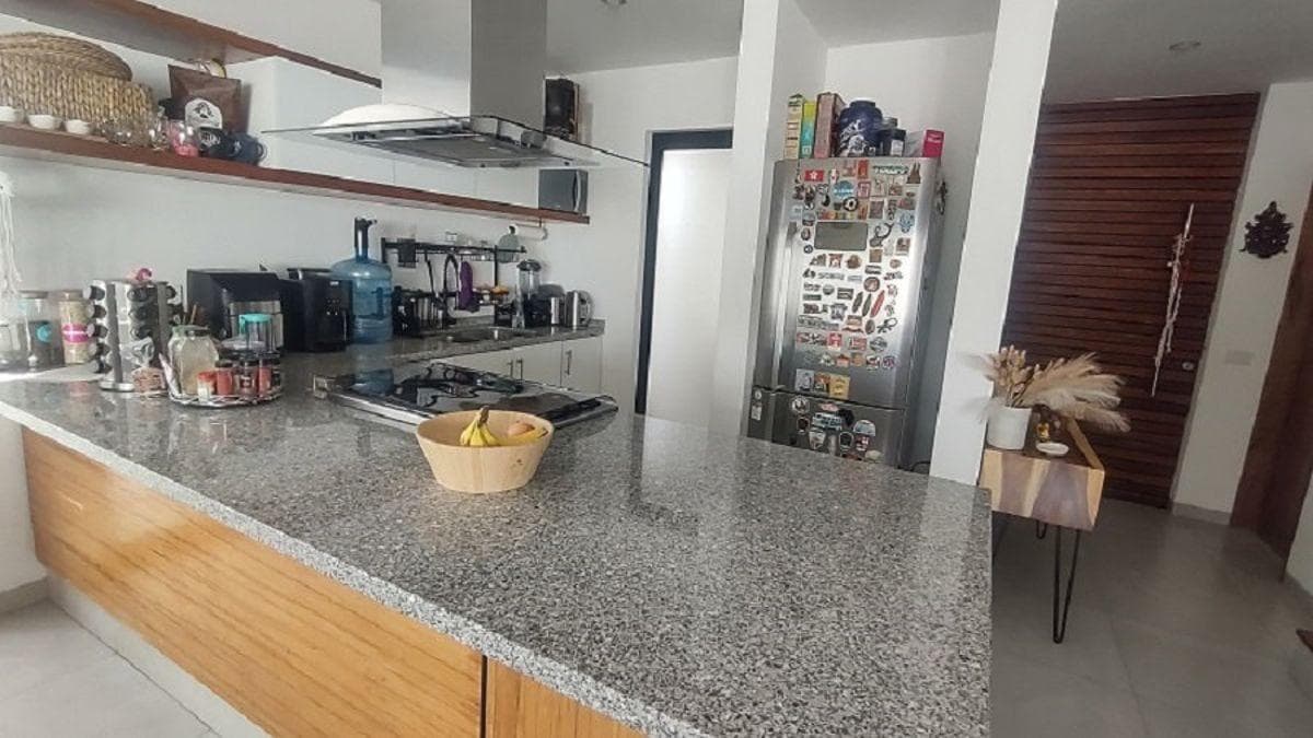 House for Sale in Grand Juriquilla with a Heated Pool and a Fully Equipped Roof Garden