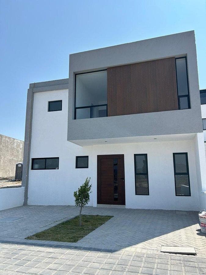House for Sale in Preserve Juriquilla with a Private Garden and 3 Bedrooms