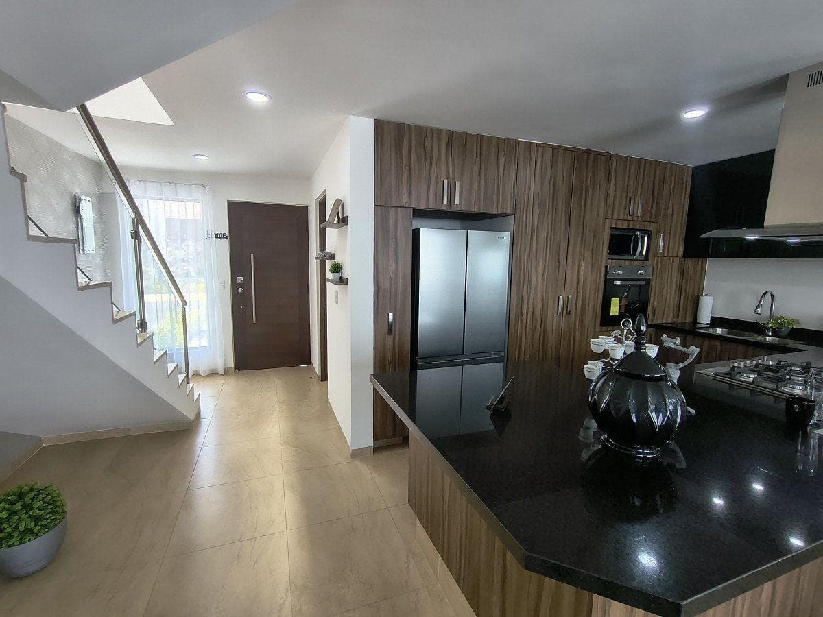 Residence for Sale in San Isidro Juriquilla with Premium Amenities