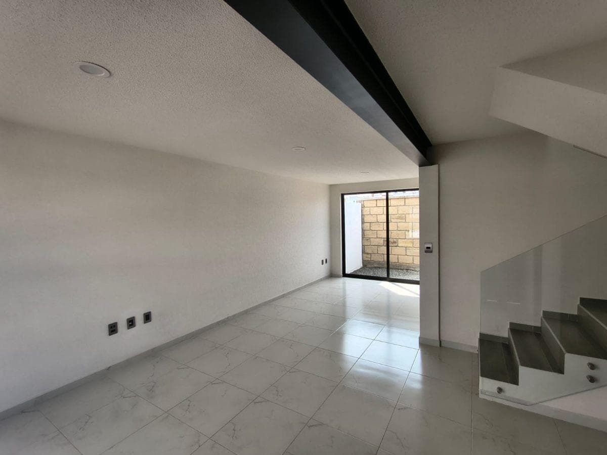 Home for Sale in San Isidro Juriquilla, Excellent Investment