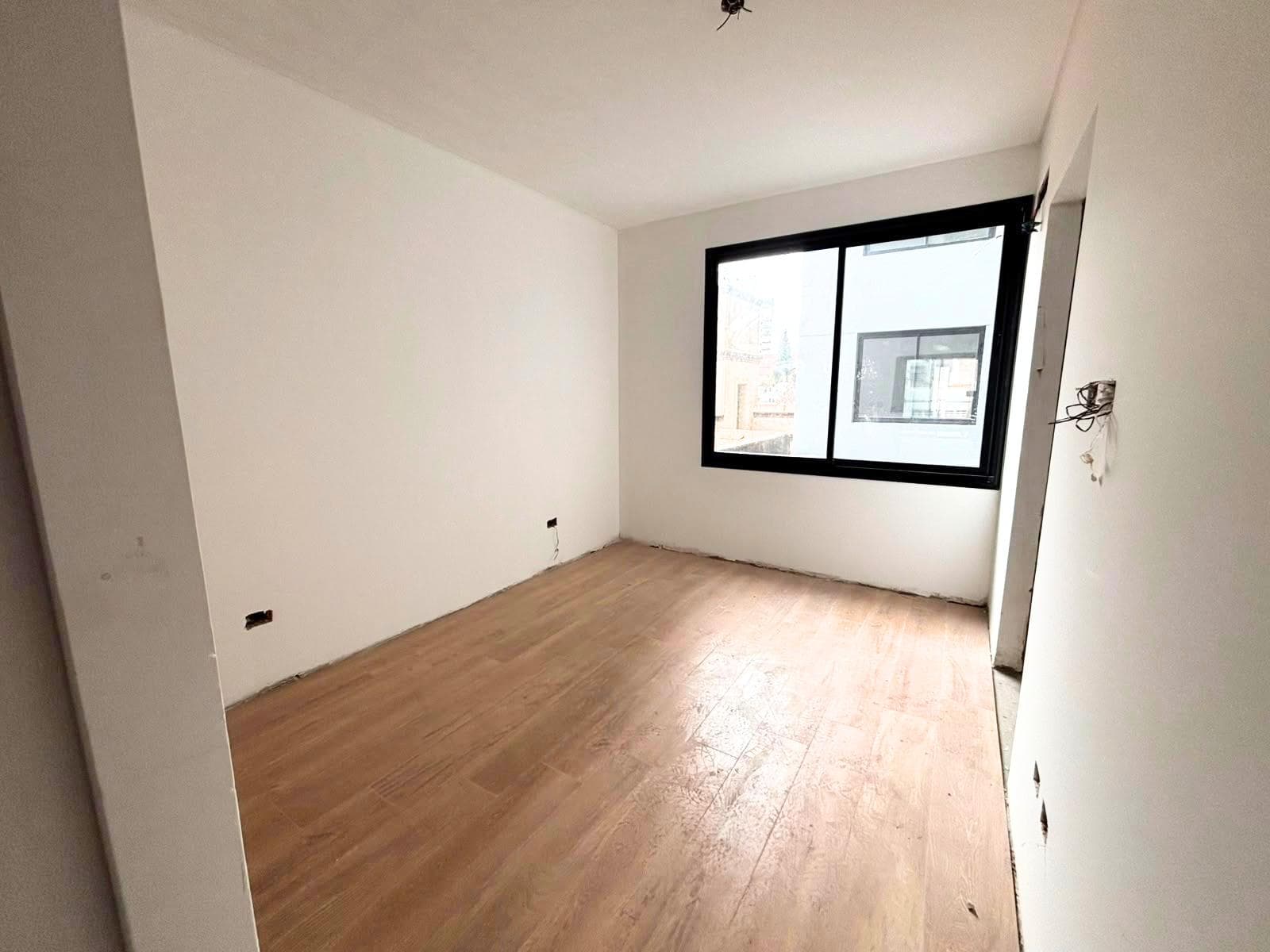 Two-room apartment with a balcony/terrace and a half-bath in Villa Crespo