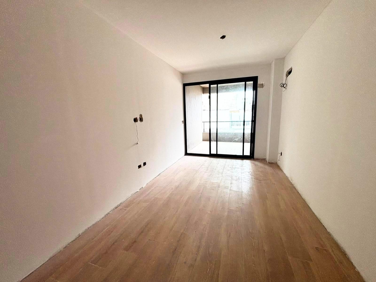 Two-room apartment with a balcony/terrace and a half-bath in Villa Crespo