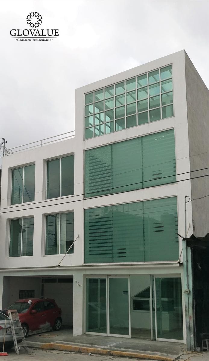 Building / Apartments located behind Lázaro Cárdenas