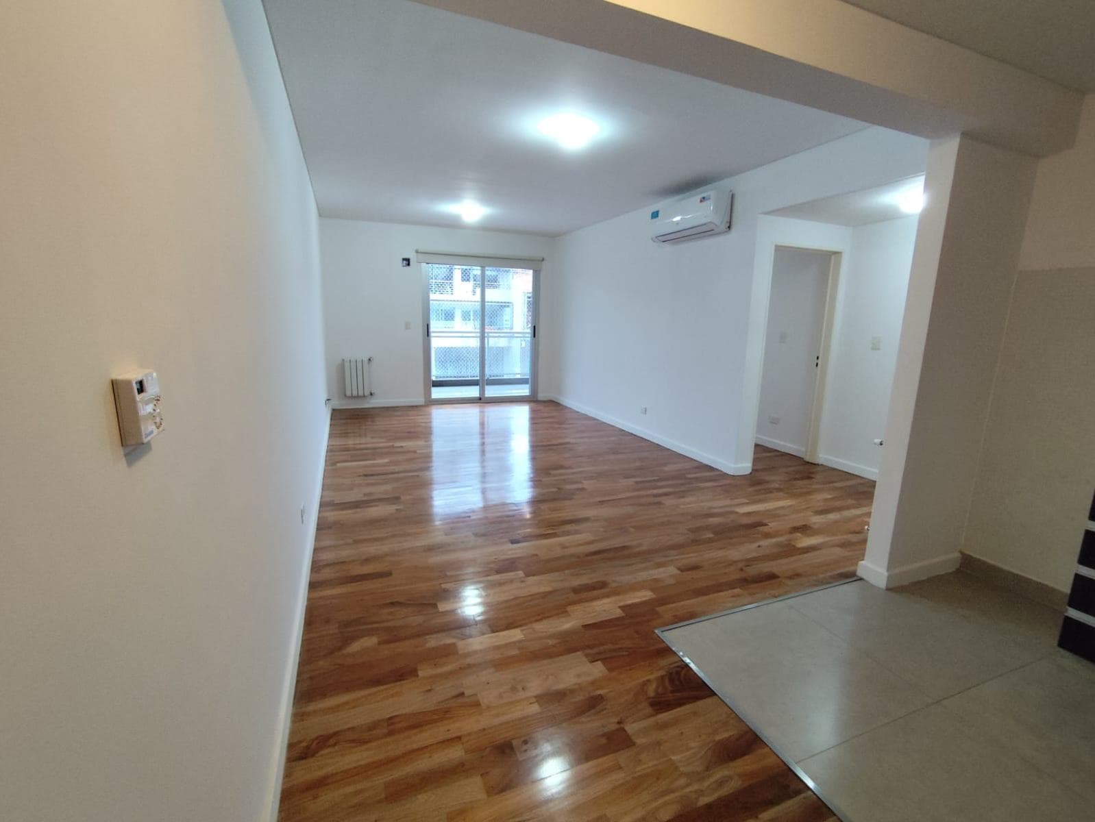 Departamento de 3 Ambientes con Balcón Aterrazado