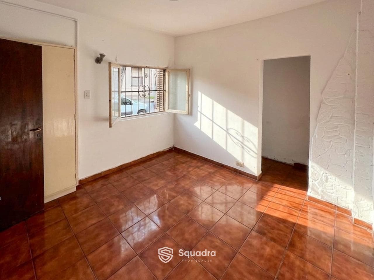 FOR SALE - 2-bedroom house with a patio and terrace - Barrio Parque, Rosario.
