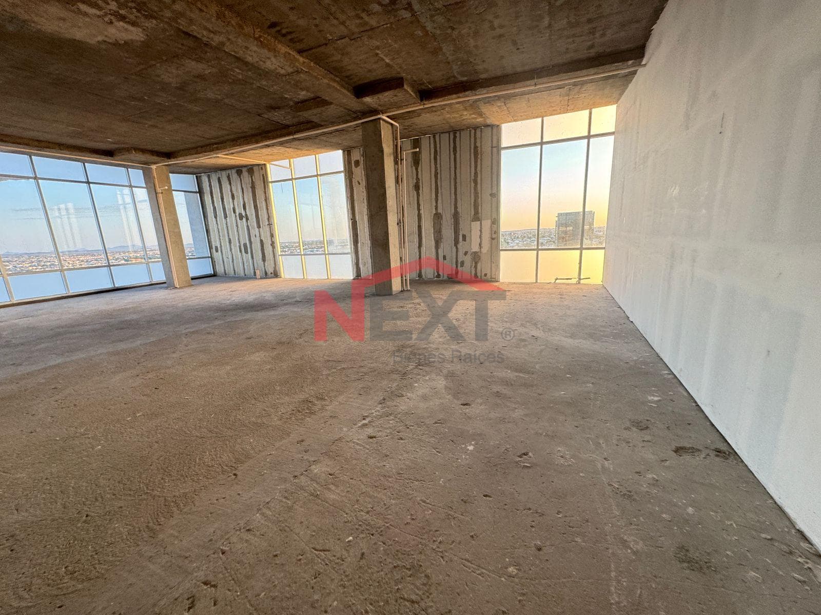 PENTHOUSE FOR SALE IN COLOSSUS