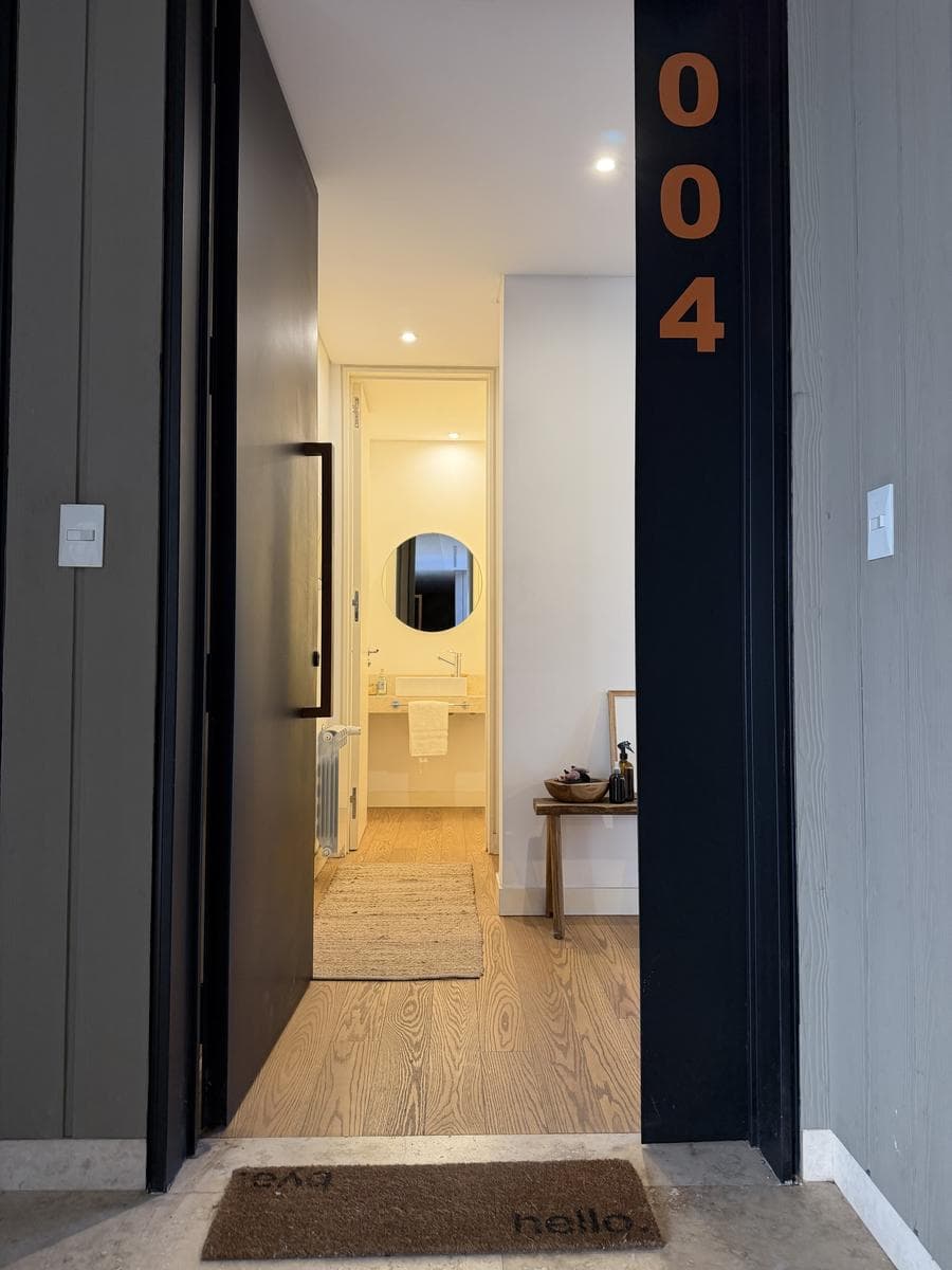 Departamento en alquiler con jardin en Casa Living. Seguridad 24hrs, amenities. 2 ambientes
