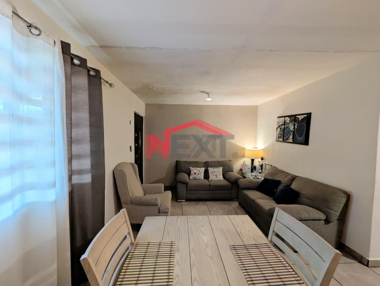 HOUSE FOR SALE IN COL. LOS ANGELES