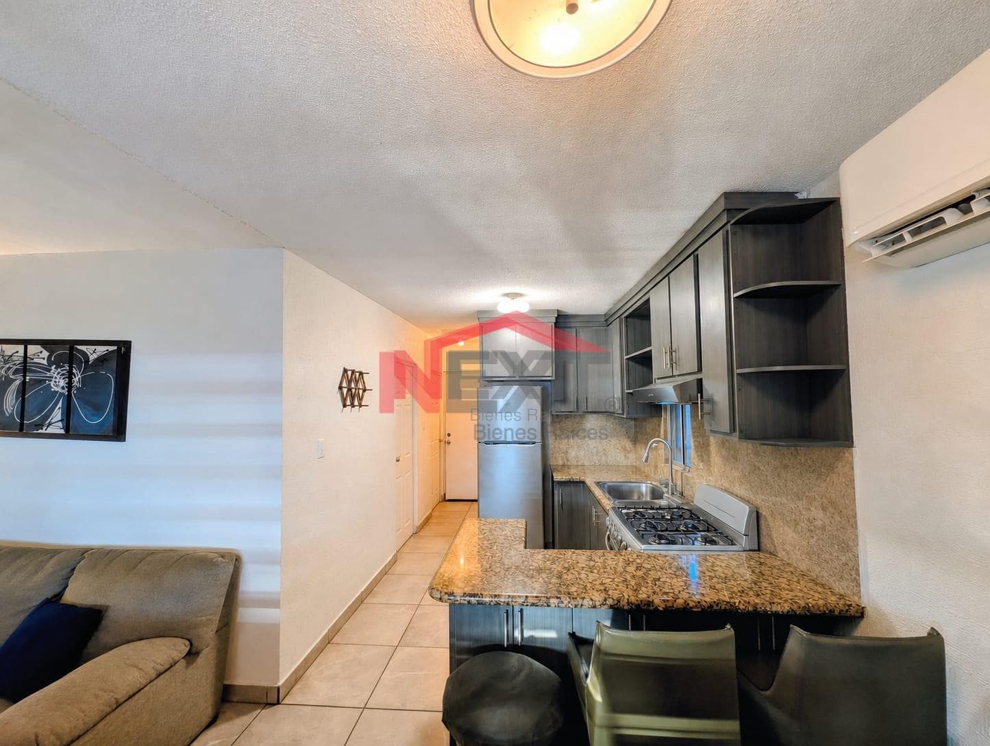 HOUSE FOR SALE IN COL. LOS ANGELES