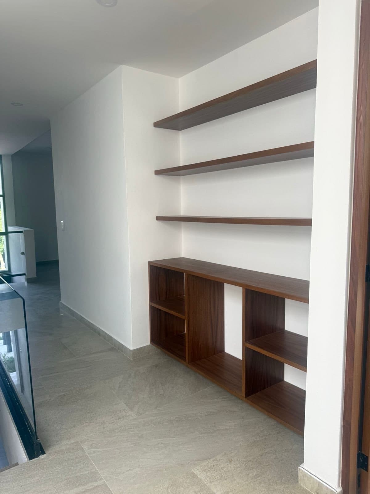 Luxury Home for Sale or Rent on Vía Cumbres | 4 Bedrooms | Pool | 352 m² of Floor Space