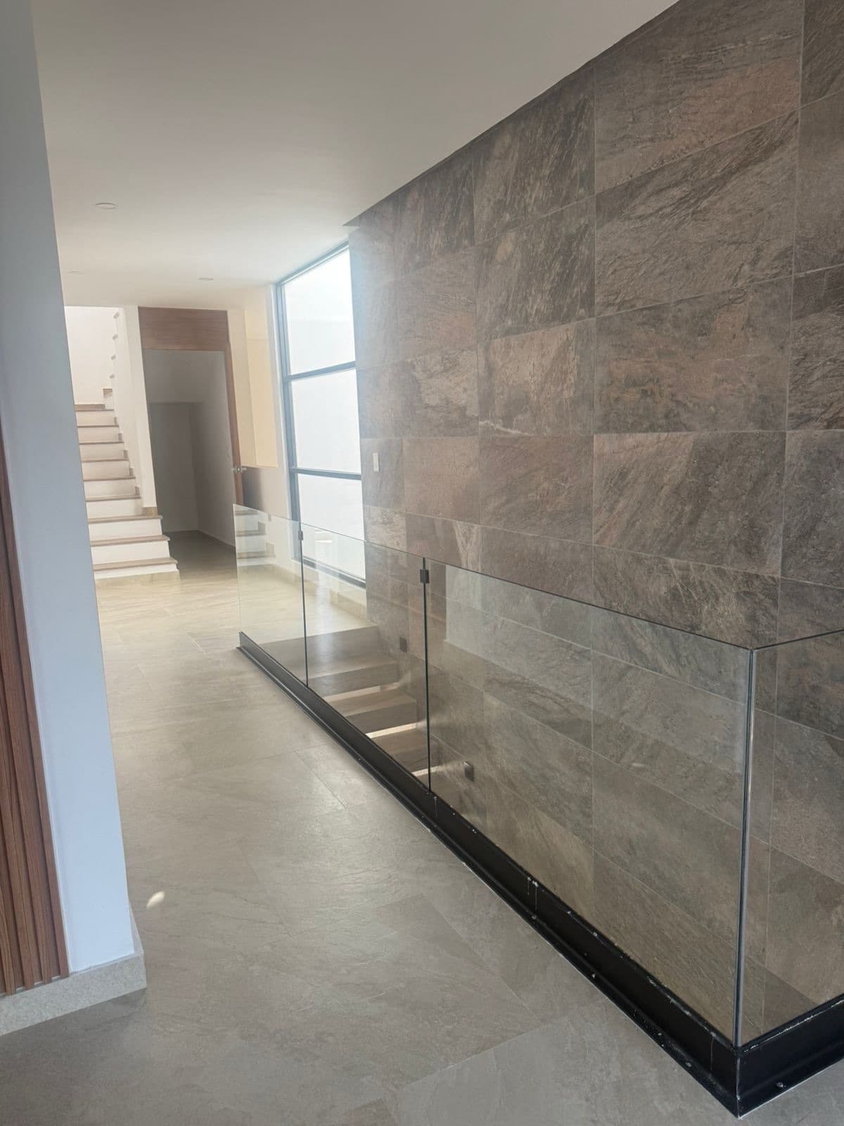 Luxury Home for Sale or Rent on Vía Cumbres | 4 Bedrooms | Pool | 352 m² of Floor Space