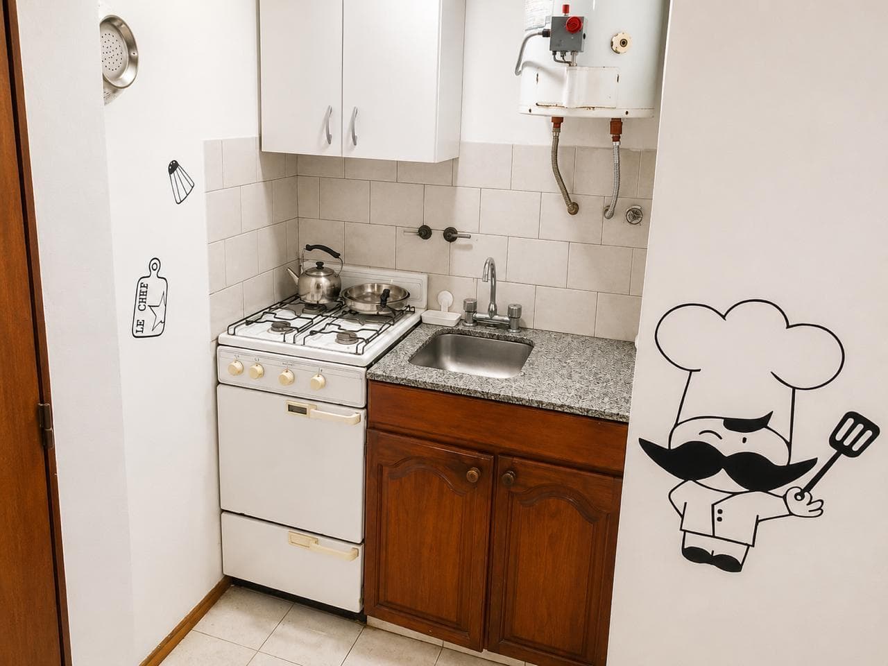 1-Bedroom Ground-Floor Apartment for Sale with a Patio, a Few Meters from Plaza Colón.