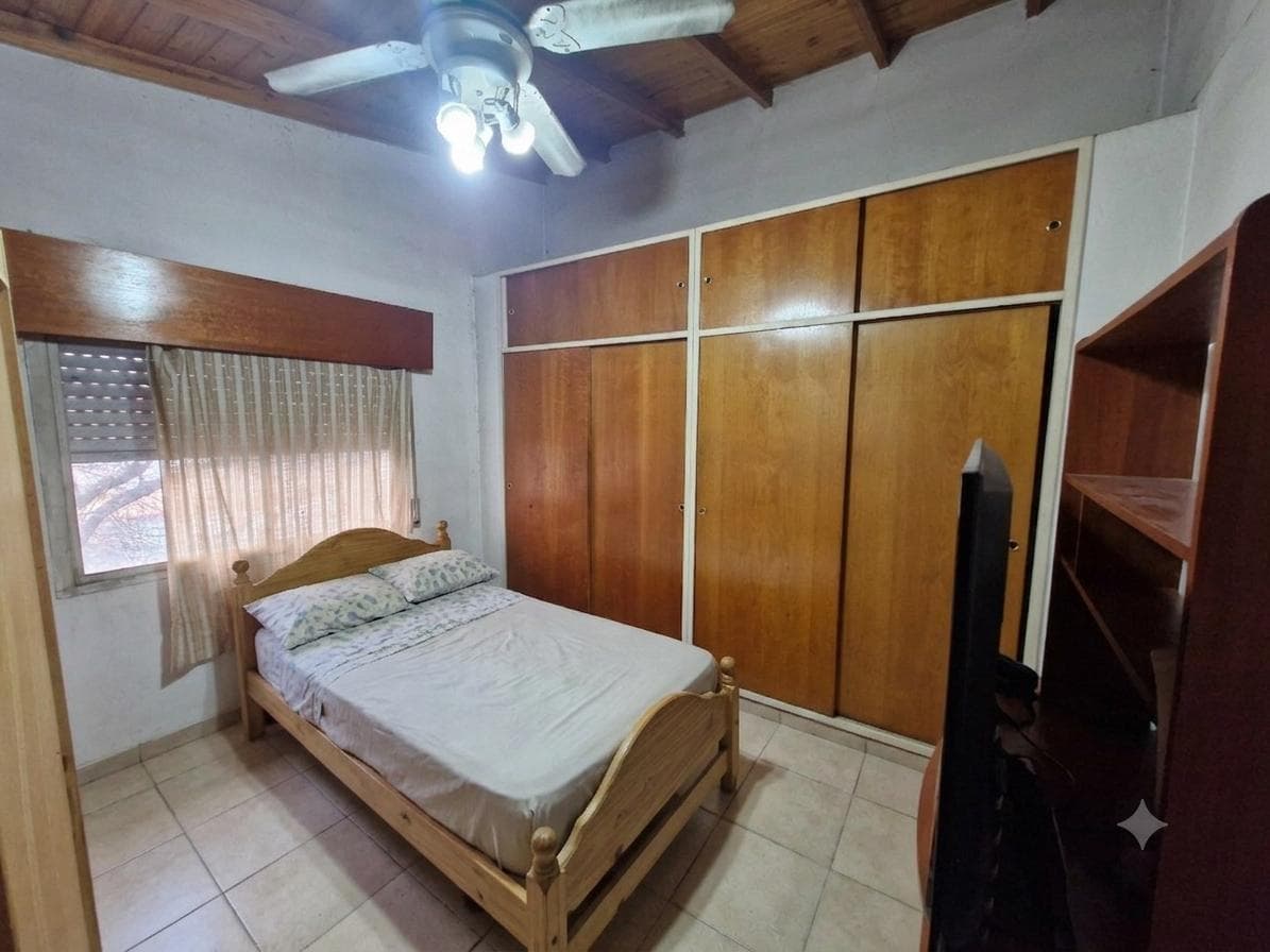 5-Room Penthouse for Sale in Floresta with a Terrace