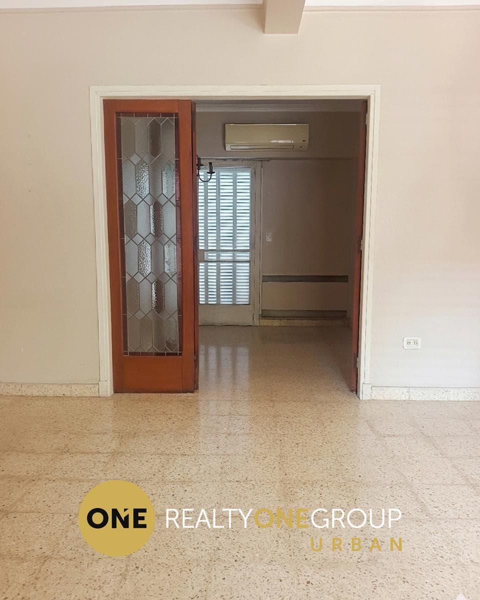 4-Bedroom House in Barrio Norte | Garage, Office, and Terrace | La Plata