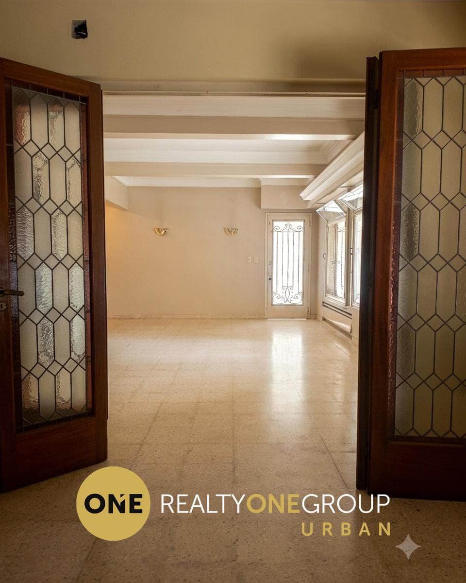 4-Bedroom House in Barrio Norte | Garage, Office, and Terrace | La Plata
