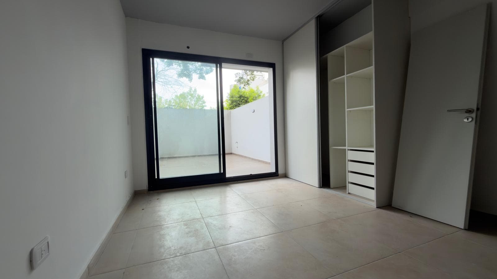 Monoambiente a Estrenar | Patio Propio 16 M² | Villa del Parque