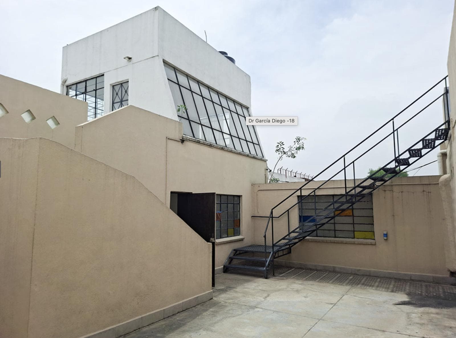 Corporate Building for Rent – Colonia Doctores, Mexico City