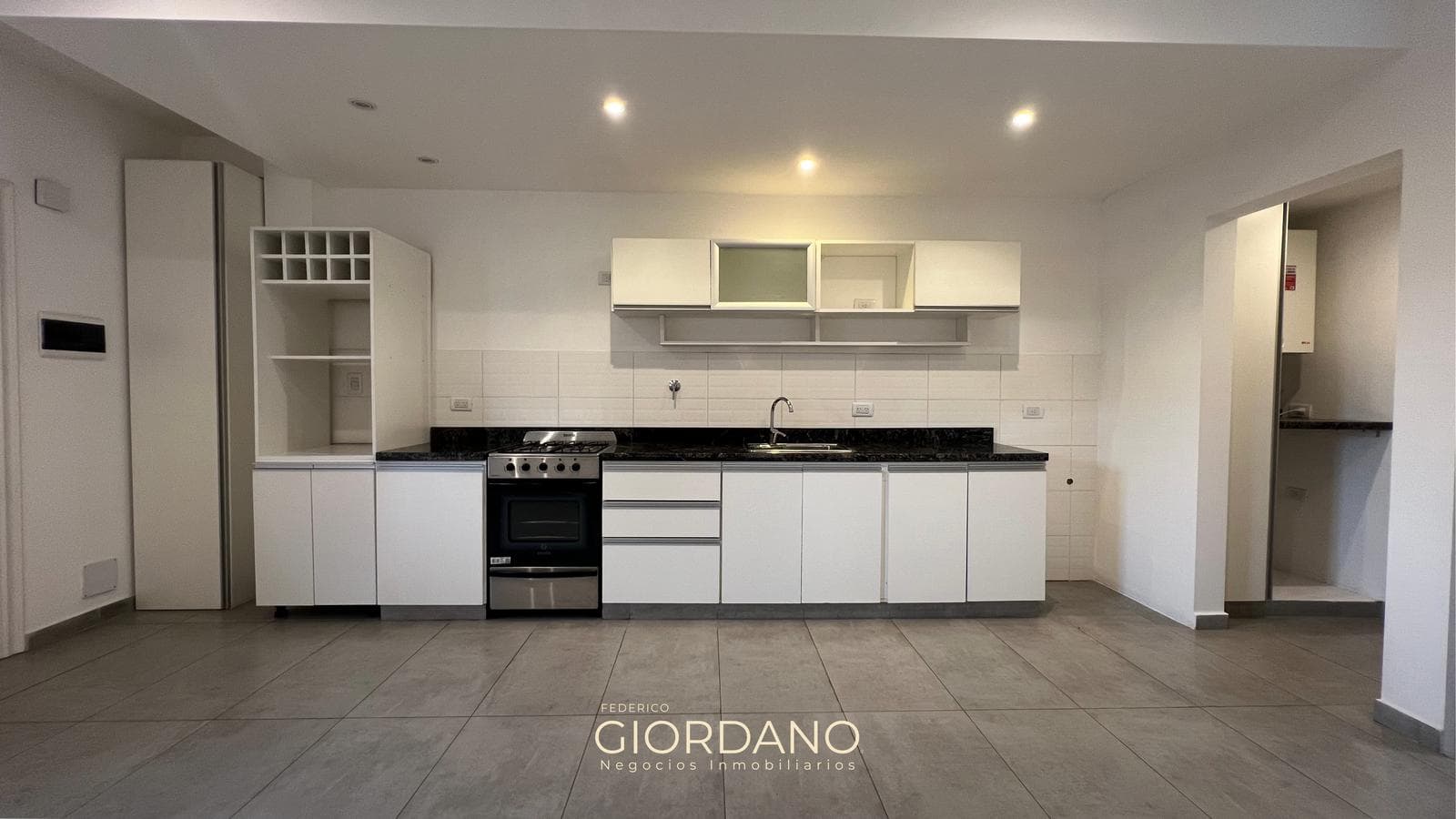 2-Room Apartment for Sale in Downtown Quilmes