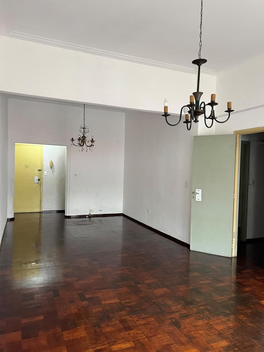 3-room apartment with a bedroom at the front and a balcony
