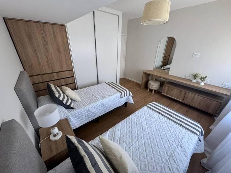 4-Room Villa for Sale in Mar del Plata, Facing the Street, Renovated to Look Like New, with a Garage