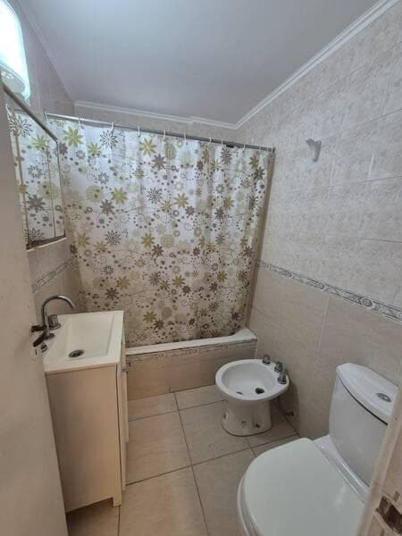 2-Room Apartment for Sale in Mar del Plata with a Side-Facing Layout and Separate Kitchen