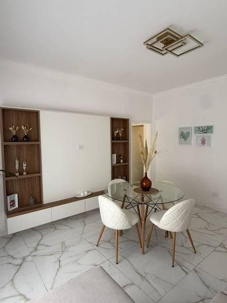 3-Room Apartment for Sale in Mar del Plata on the Street—Renovated to Look Like New, with a Balcony