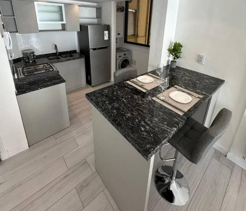 4-Room Apartment for Sale in Mar del Plata on the Street—Renovated to Look Like New, with a Balcony
