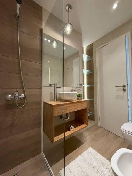 3-Room Apartment for Sale in Mar del Plata on the Street—Renovated to Look Like New, with a Balcony