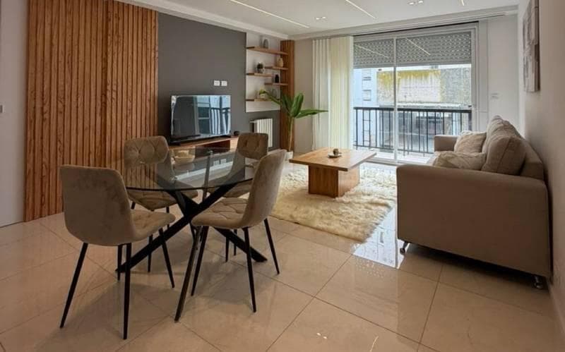 3-Room Apartment for Sale in Mar del Plata on the Street—Renovated to Look Like New, with a Balcony