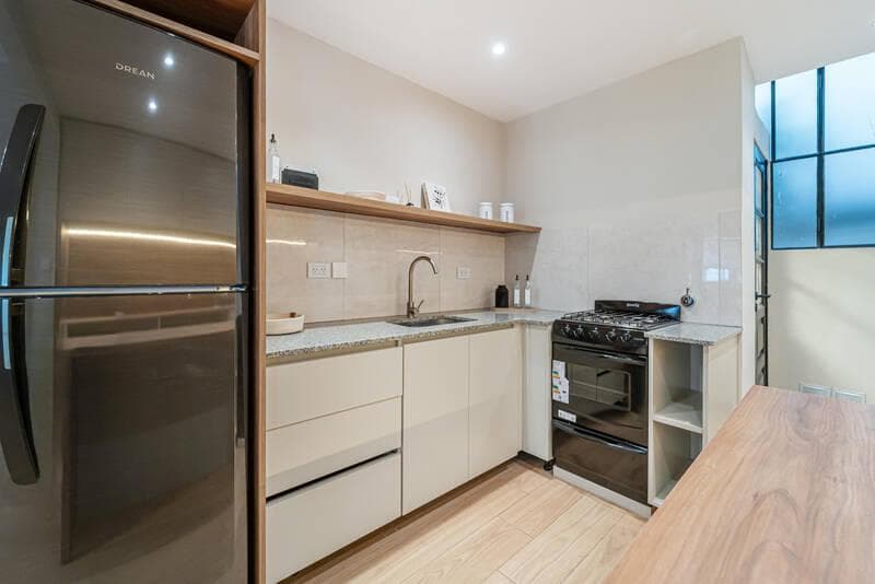 3-Room Apartment for Sale in Mar del Plata on the Street—Renovated to Look Like New, with a Balcony