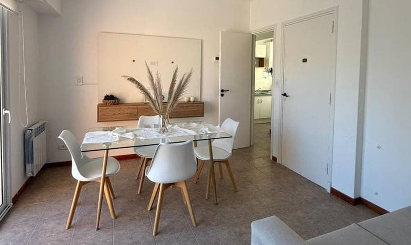 3-Room Apartment for Sale in Mar del Plata on the Street—Renovated to Look Like New, with a Balcony