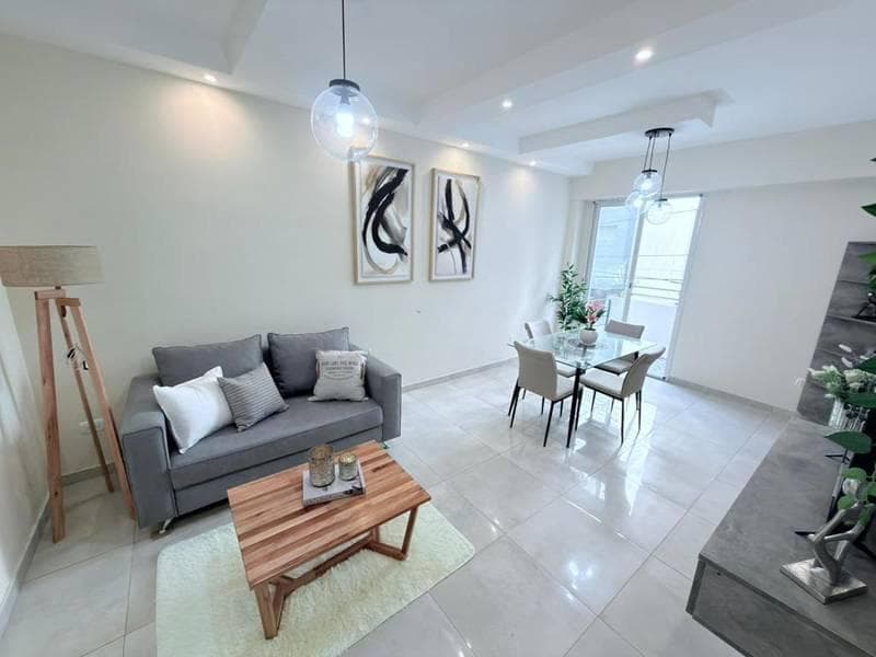 2-Room Apartment for Sale in Mar del Plata on the Street—Renovated to Look Like New, with a Balcony