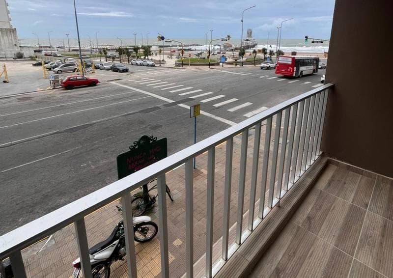 3-Room Apartment for Sale in Mar del Plata on the Street—Renovated to Look Like New, with a Balcony