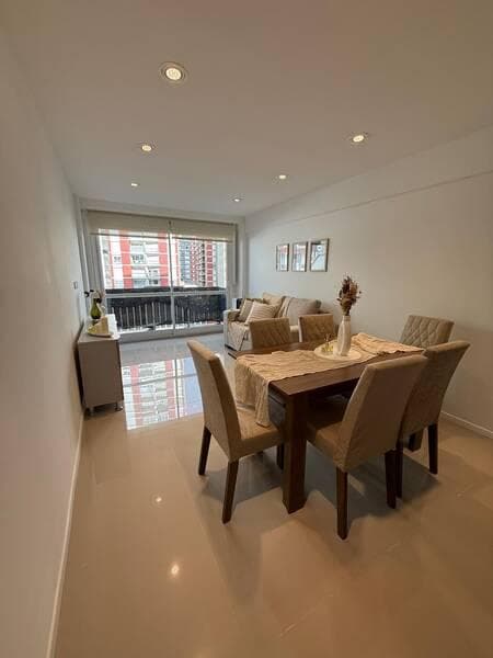 2-Room Apartment for Sale in Mar del Plata with a Street-Facing Service Area, Fully Renovated, with Ocean View