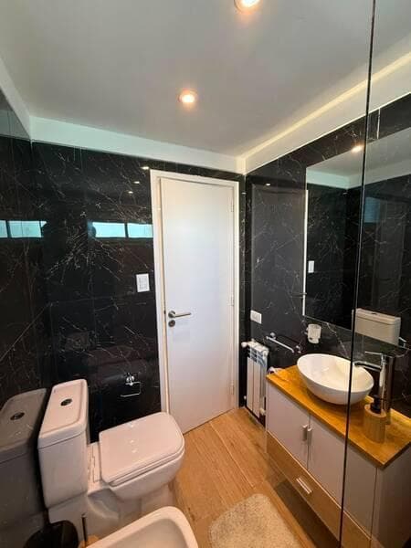 3-Room Apartment for Sale in Mar del Plata on the Street—Renovated to Look Like New, with Ocean View