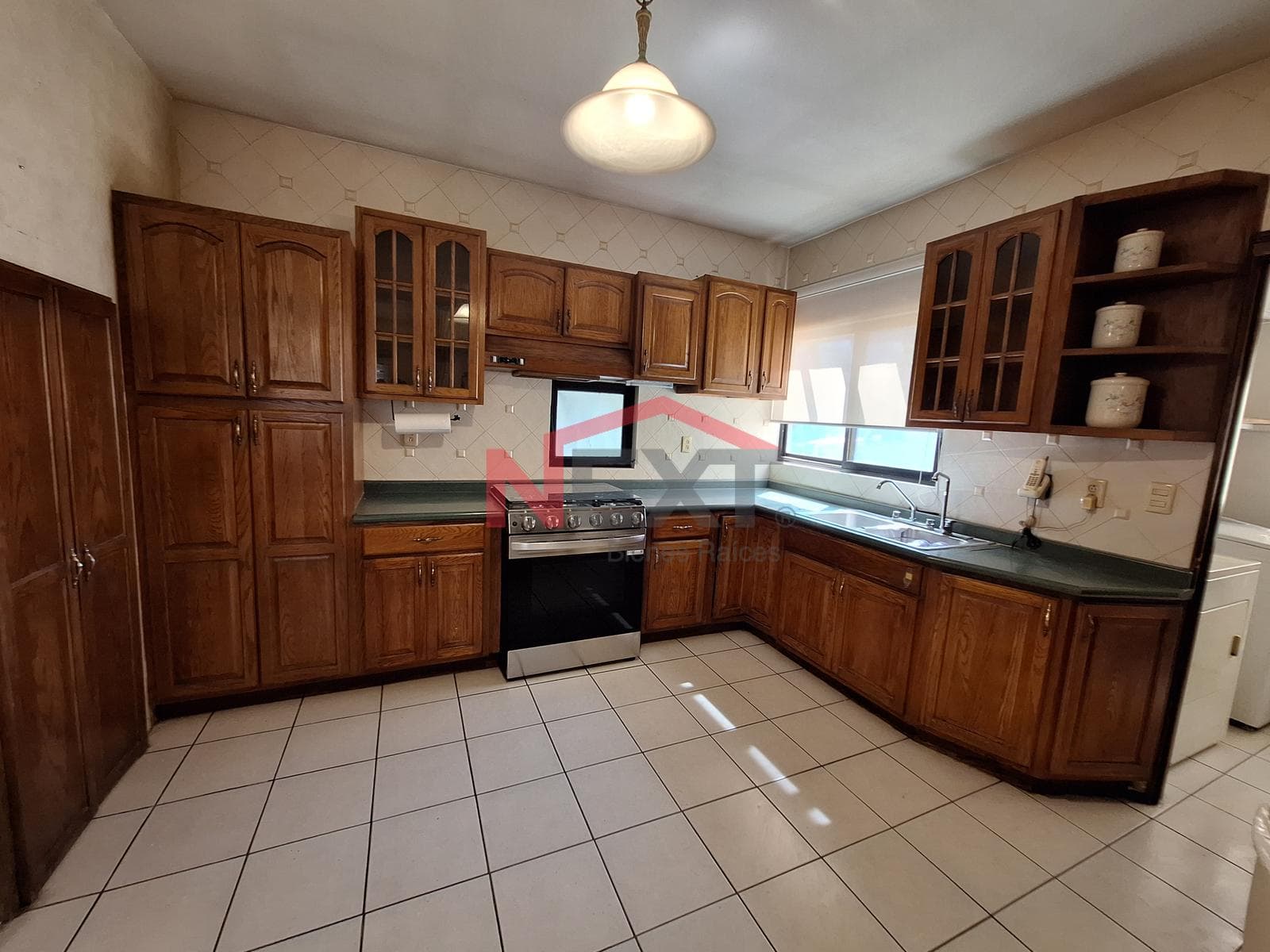 FULLY EQUIPPED AND FURNISHED HOUSE FOR RENT IN THE NORTH