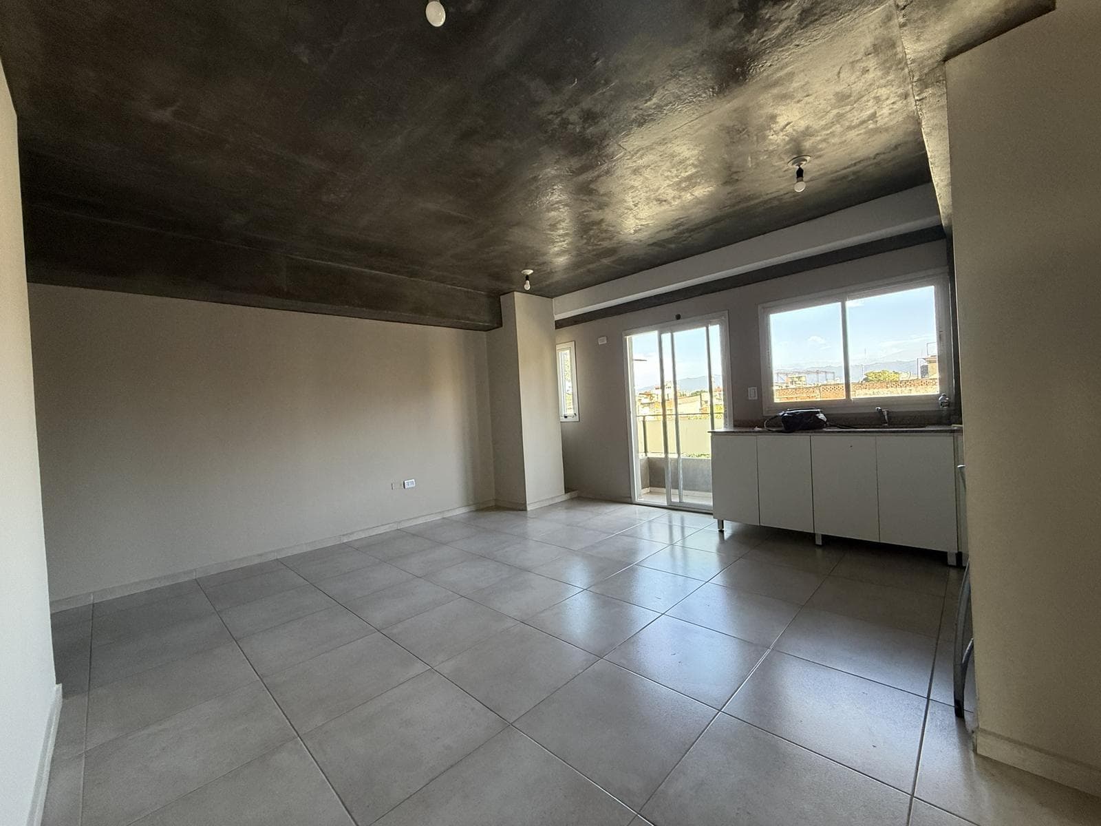 -FOR RENT- 2-Bedroom Apartment in Barrio Norte
