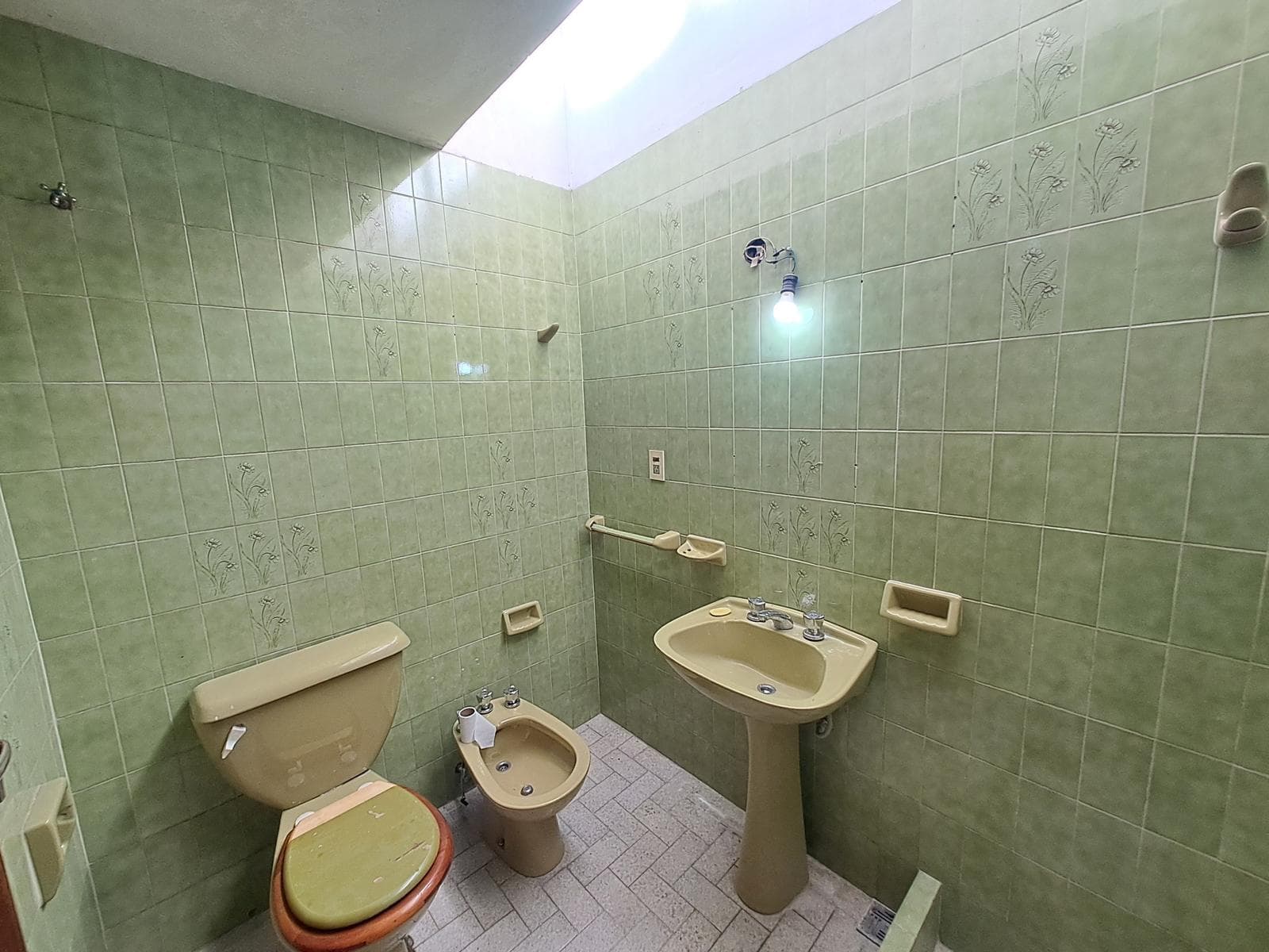 House for Sale - 2/3 bedrooms, 2 bathrooms - MORTGAGE-ELIGIBLE on Carril Cervantes