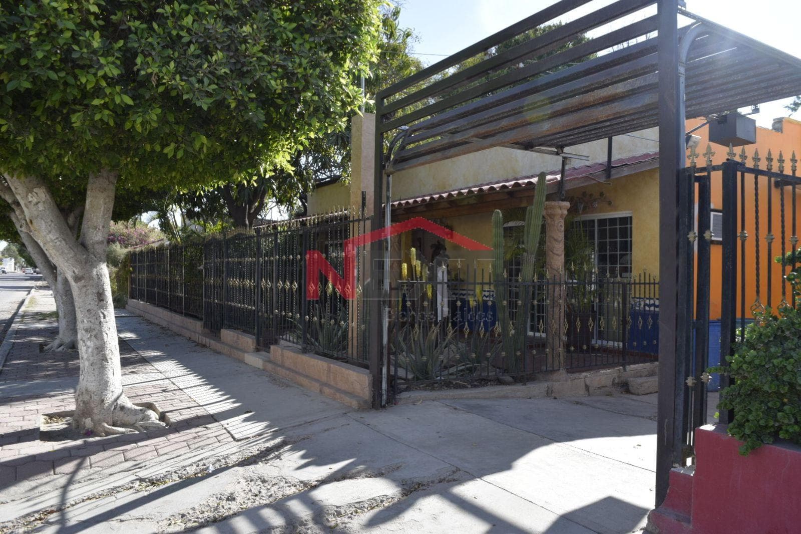 COMMERCIAL PROPERTY IN EMPALME