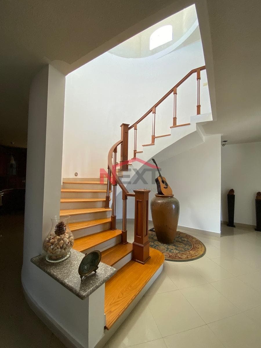 HOUSE FOR SALE IN THE LAS PERLAS RESIDENTIAL COMPLEX