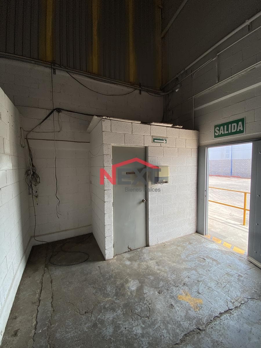 WAREHOUSE RENTAL