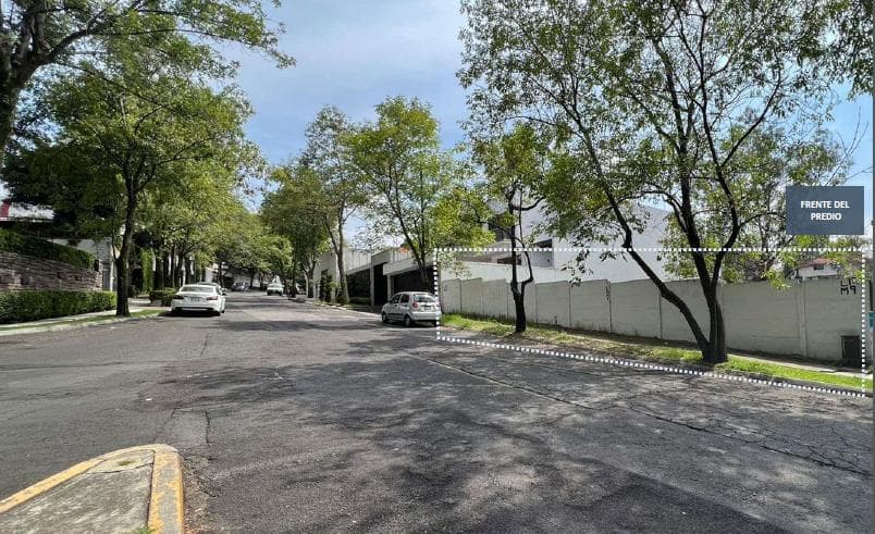 Residential Lot for Sale in Bosque de las Lomas