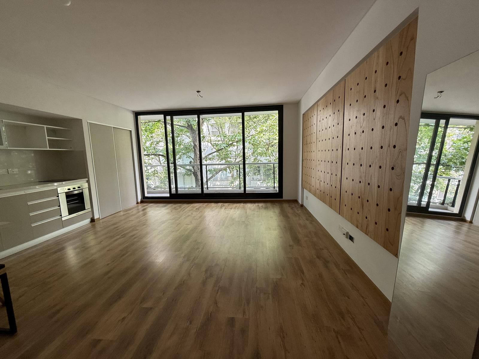 STUDIO APARTMENT FOR RENT WITH DIVIDABLE SPACE AND BALCONY IN BELGRANO