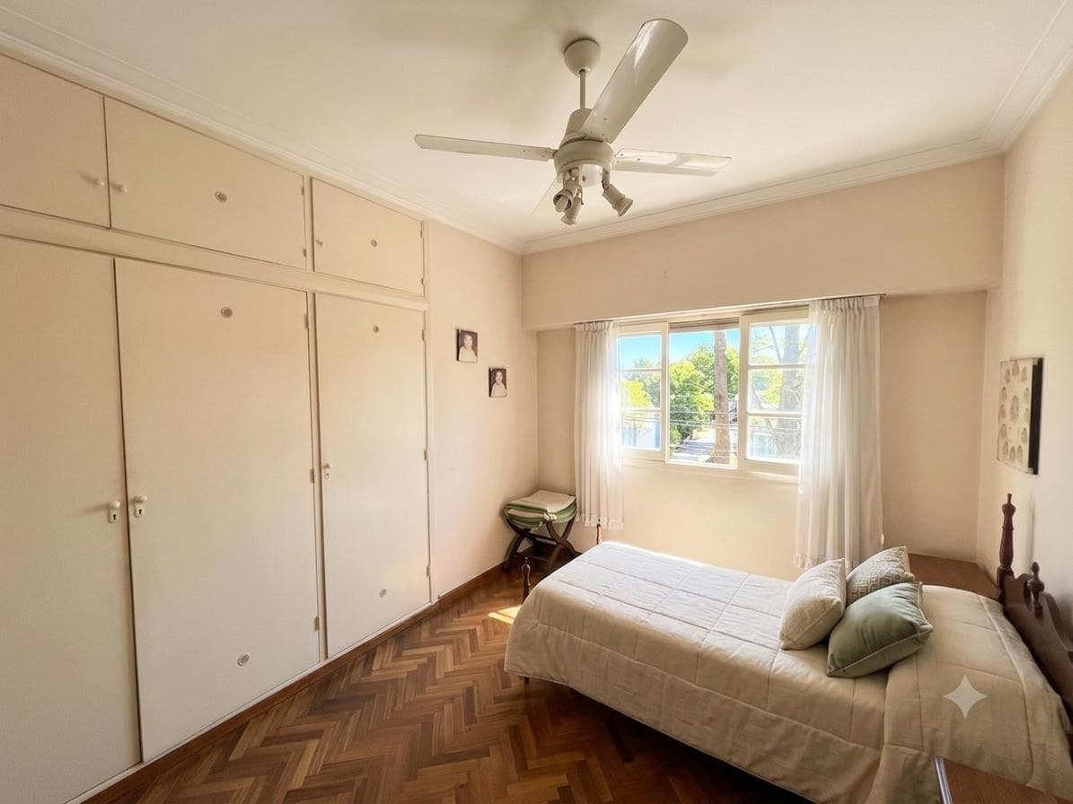 Annual Rental - House with Garden - Victoria