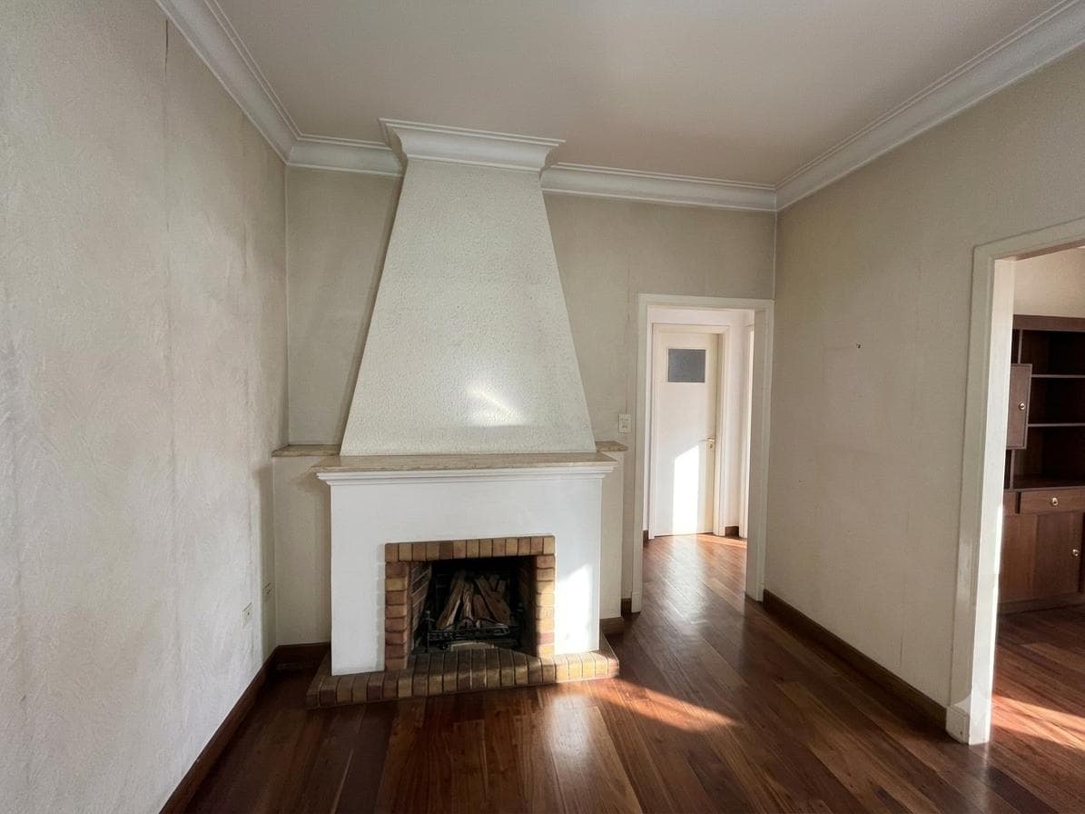 Annual Rental - House with Garden - Victoria