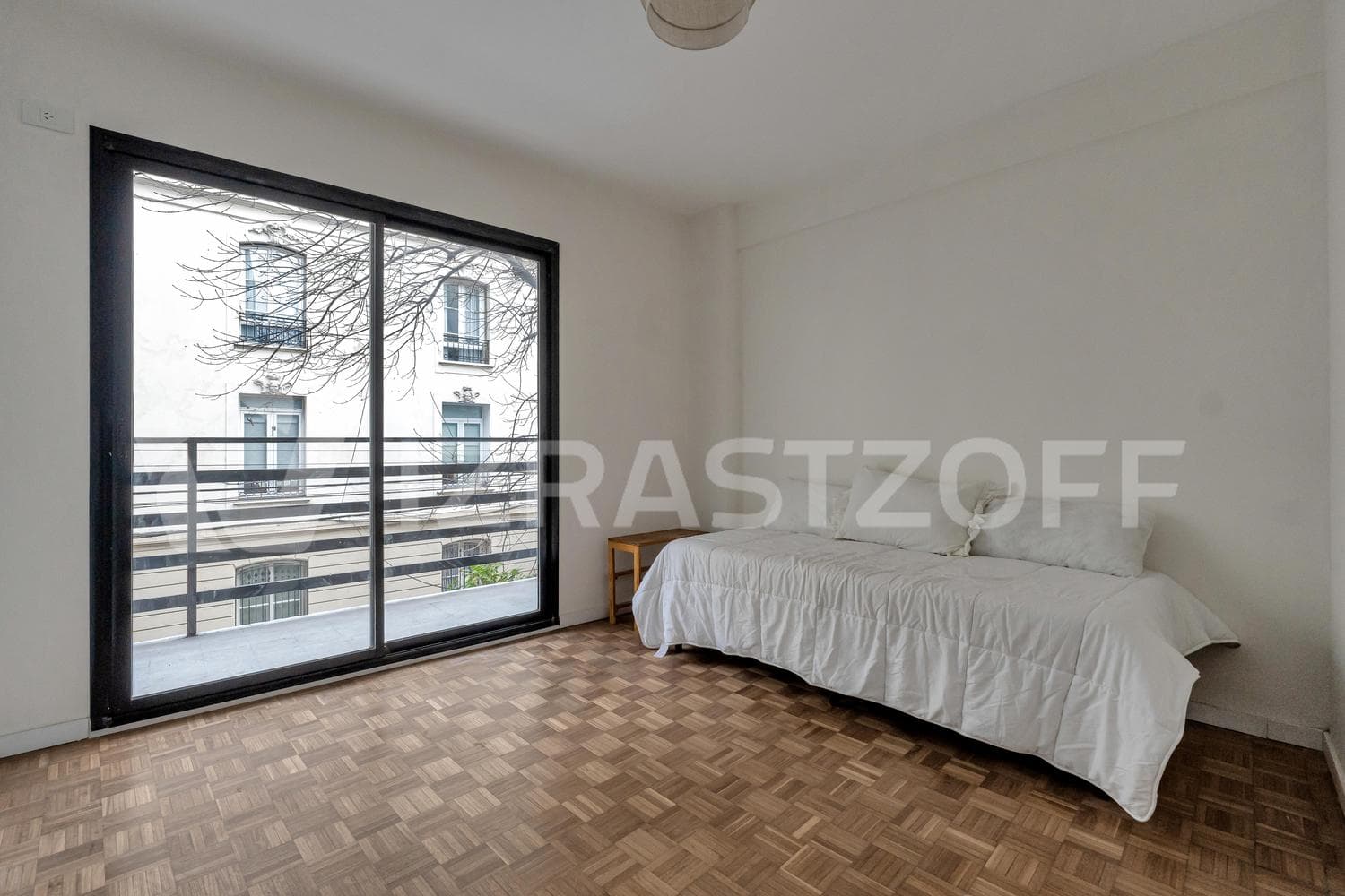 3-room apartment for sale in Recoleta, completely renovated