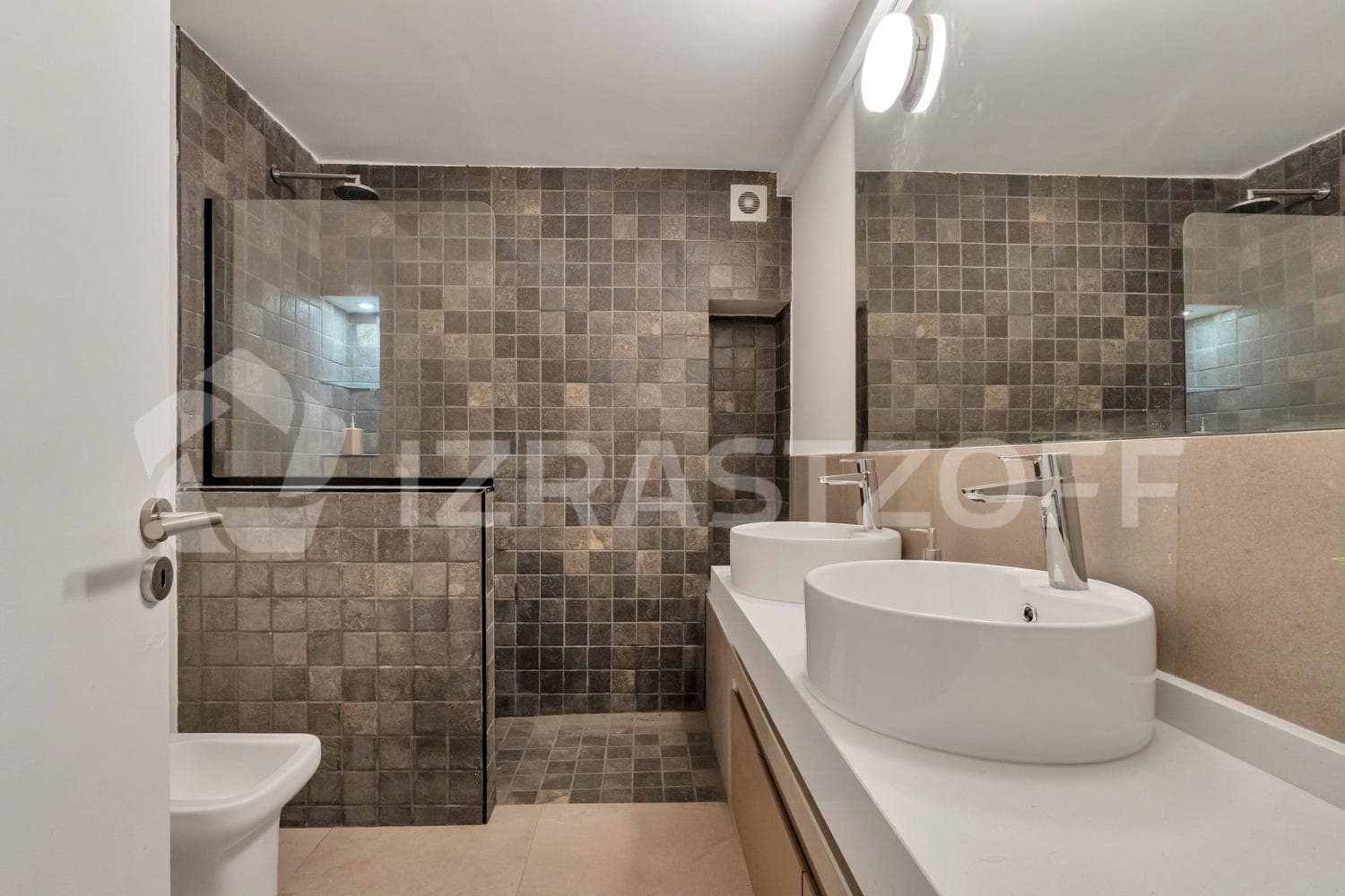3-room apartment for sale in Recoleta, completely renovated