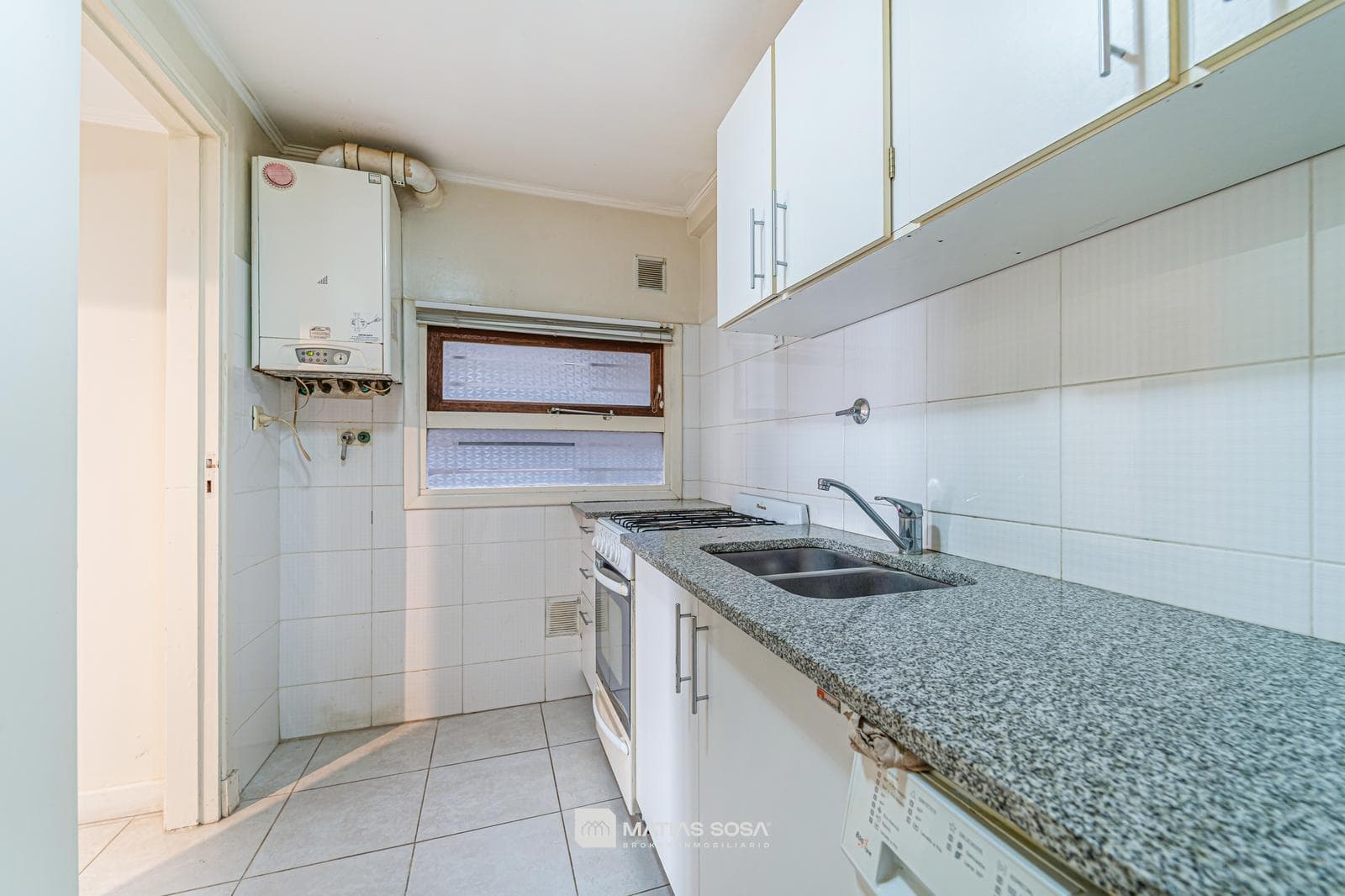 For Sale - Apartment - 3-room - on the street side - with a balcony - Stella Maris